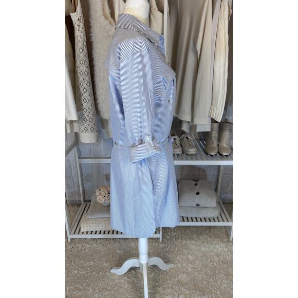 Magellan Women's Size M Fishing, Outdoors Blue & White Seersucker Dress #0084 - Picture 2 of 11